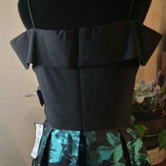 Morgan Company Black and  TEAL Size 13  with  straps  social event dress. - Picture 4 of 4